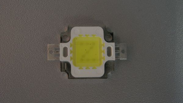 Led Chip 10 W  weiß 3302